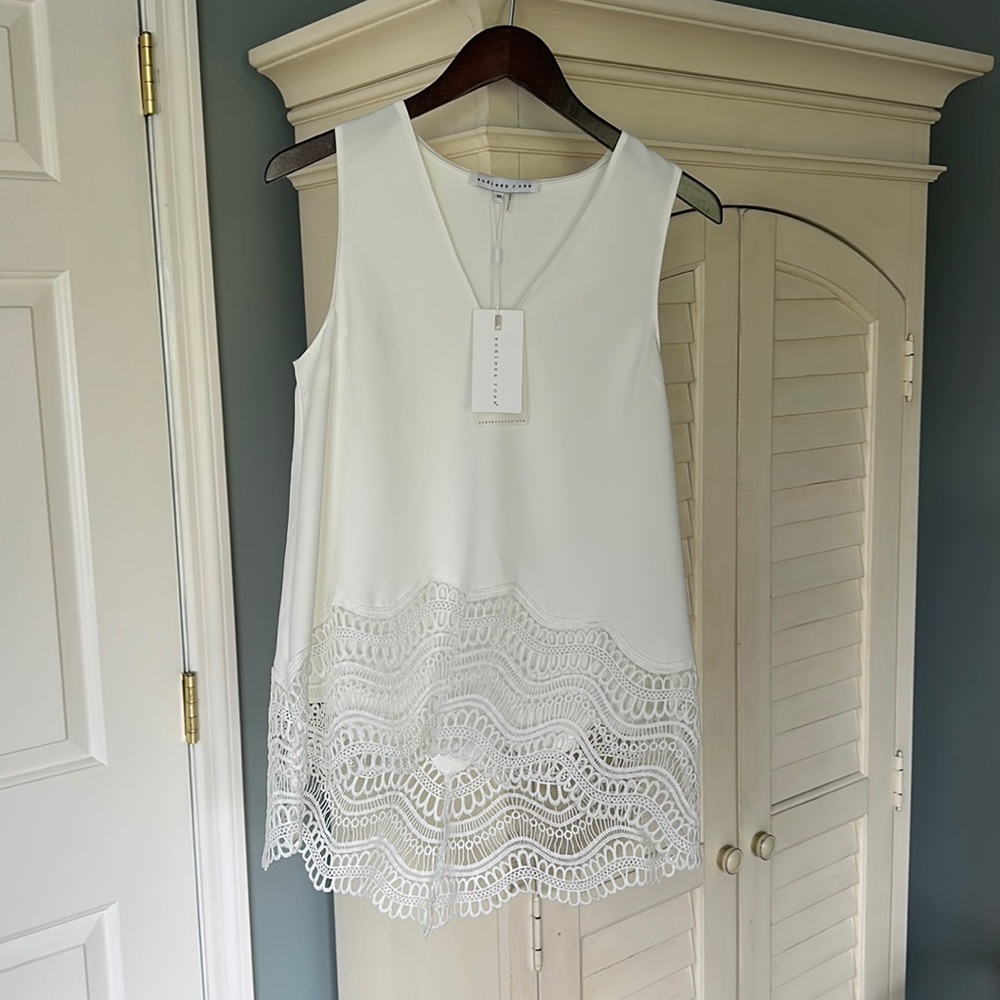 Endless rose embroidered top